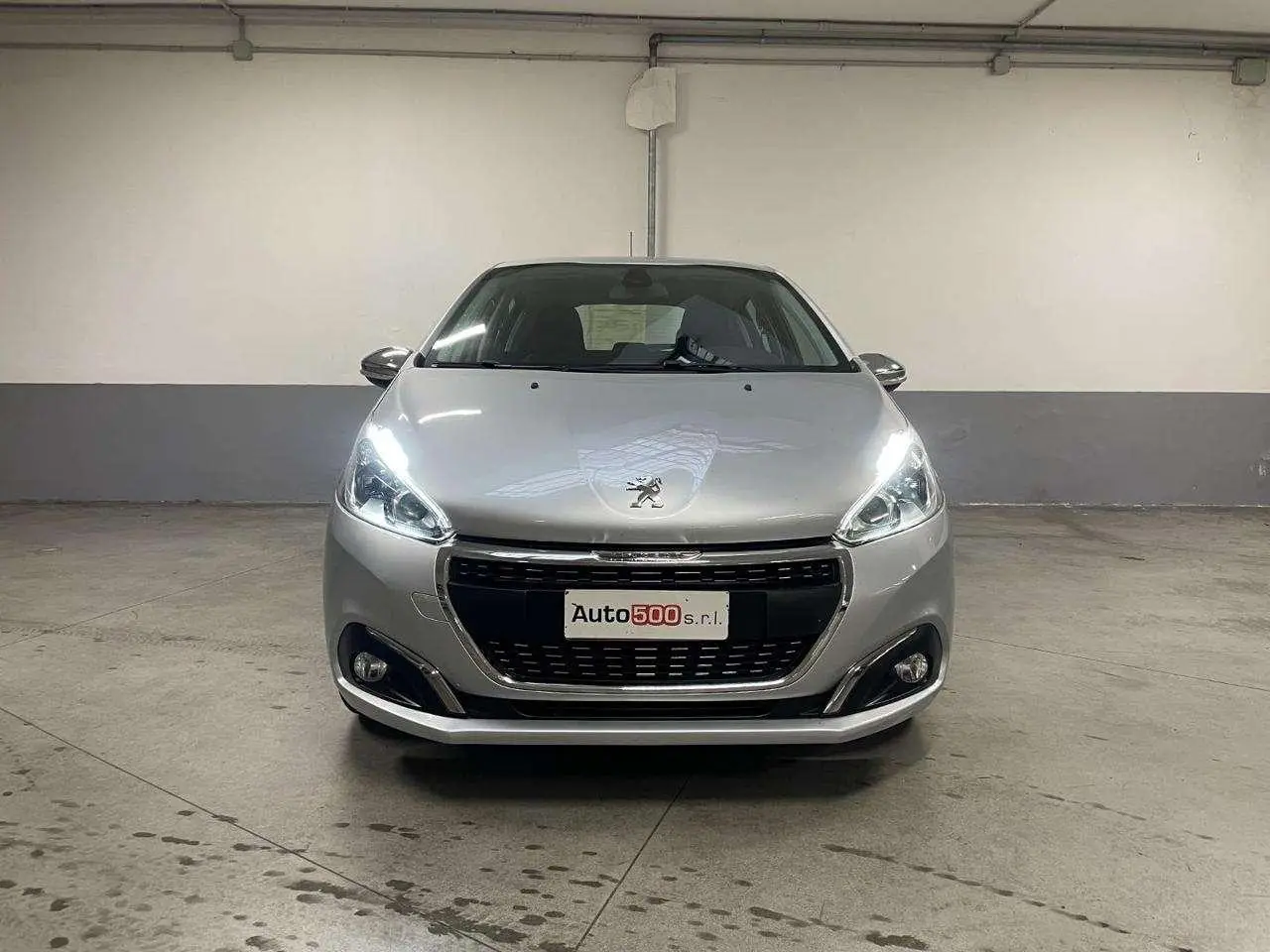 Photo 1 : Peugeot 208 2018 Petrol