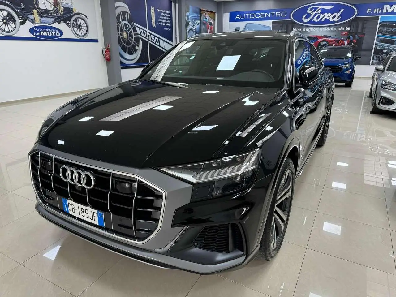 Photo 1 : Audi Q8 2020 Hybrid