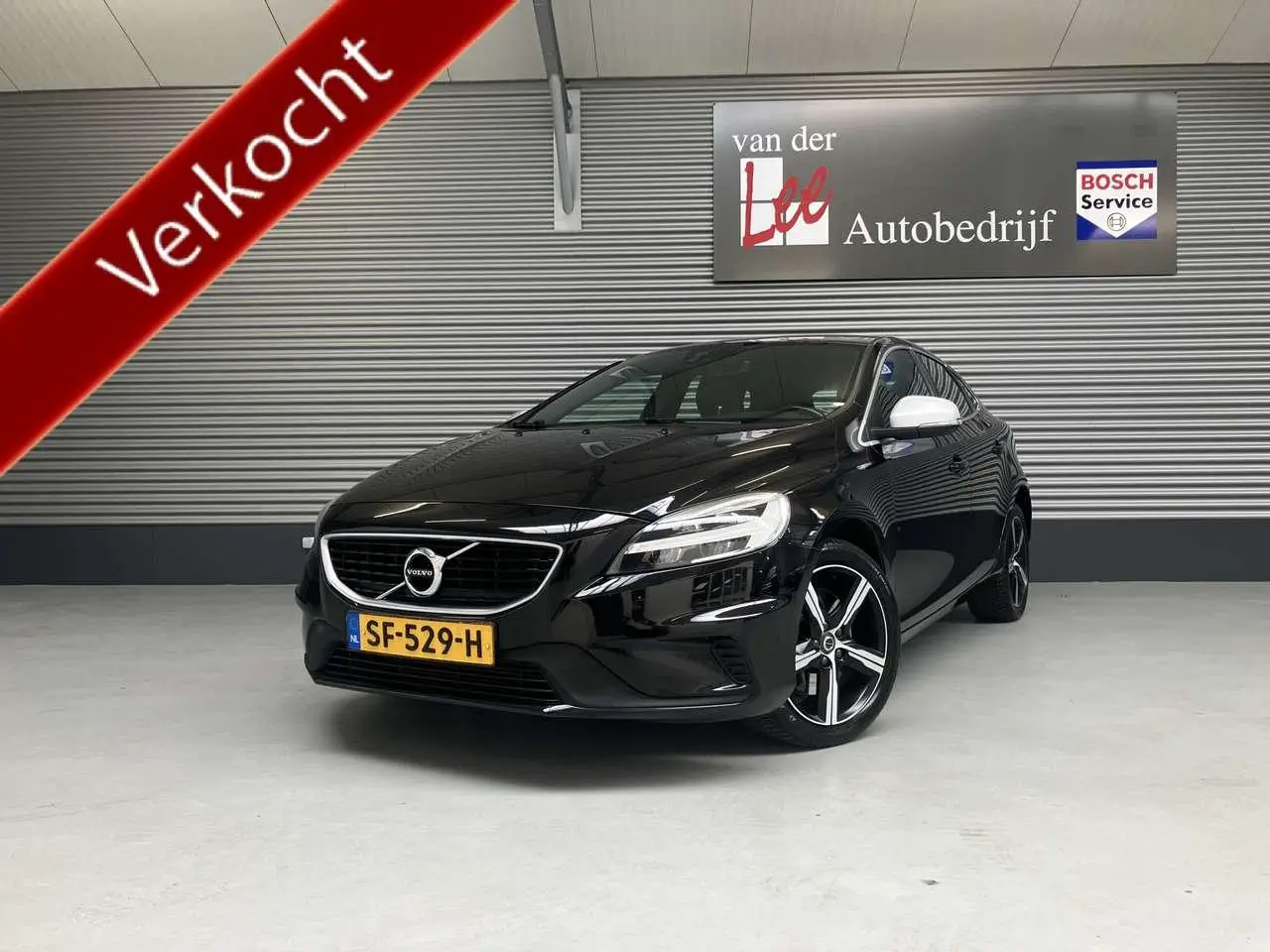 Photo 1 : Volvo V40 2018 Petrol