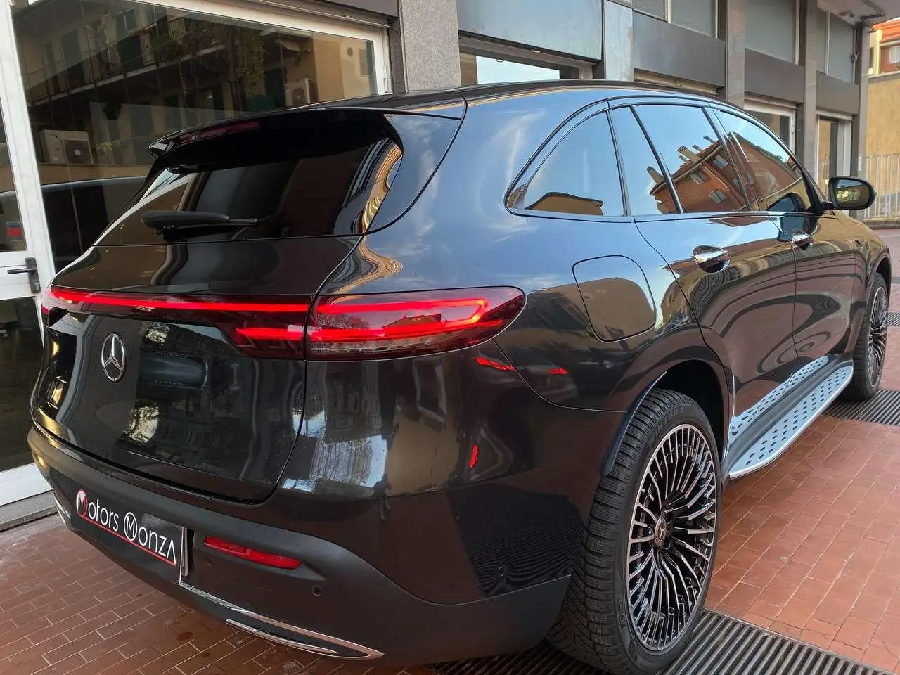 Photo 1 : Mercedes-benz Eqc 2021 Electric