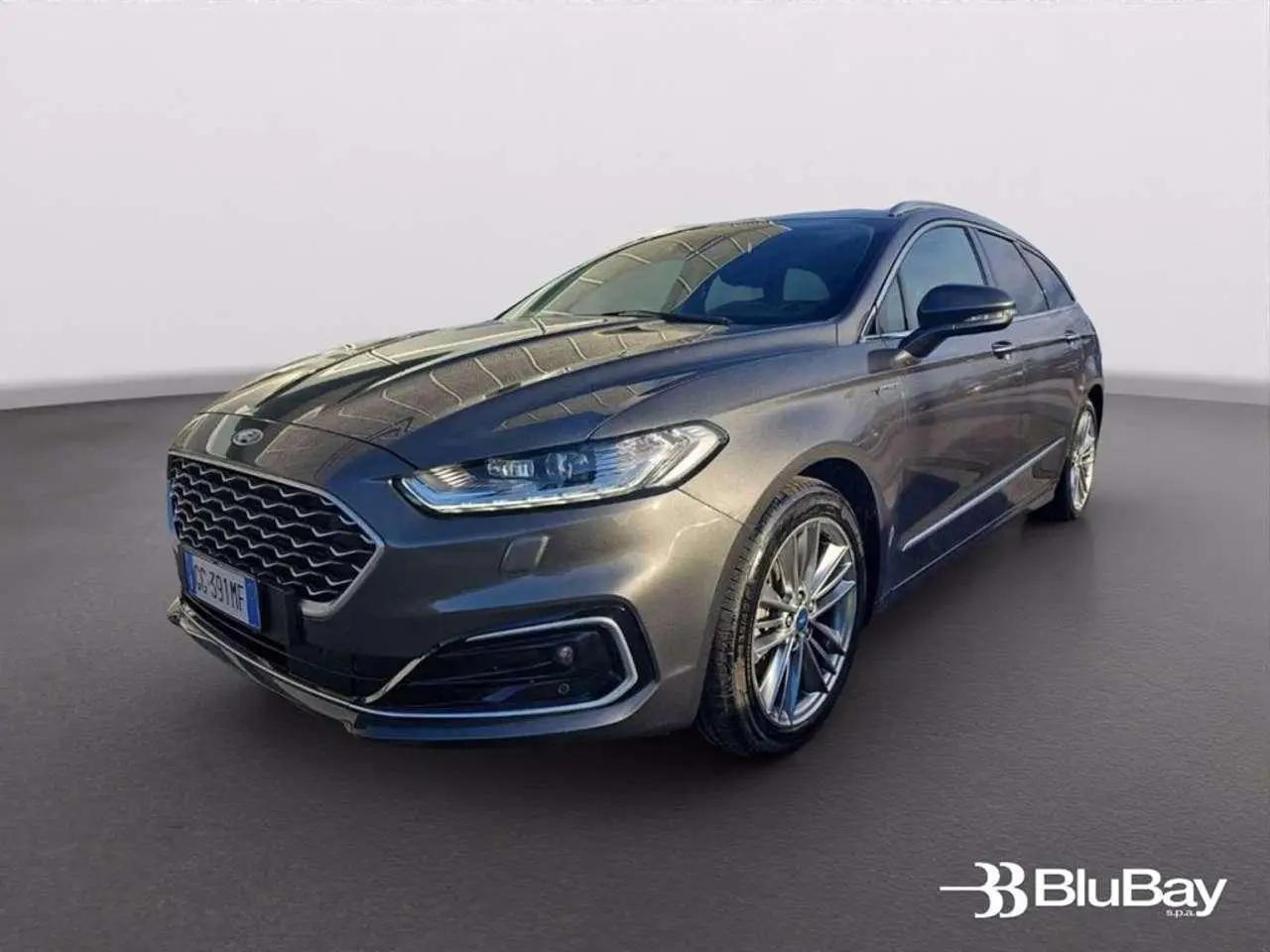 Photo 1 : Ford Mondeo 2021 Petrol