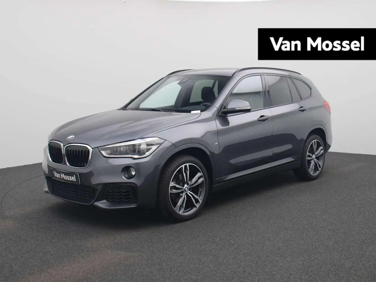 Photo 1 : Bmw X1 2019 Petrol