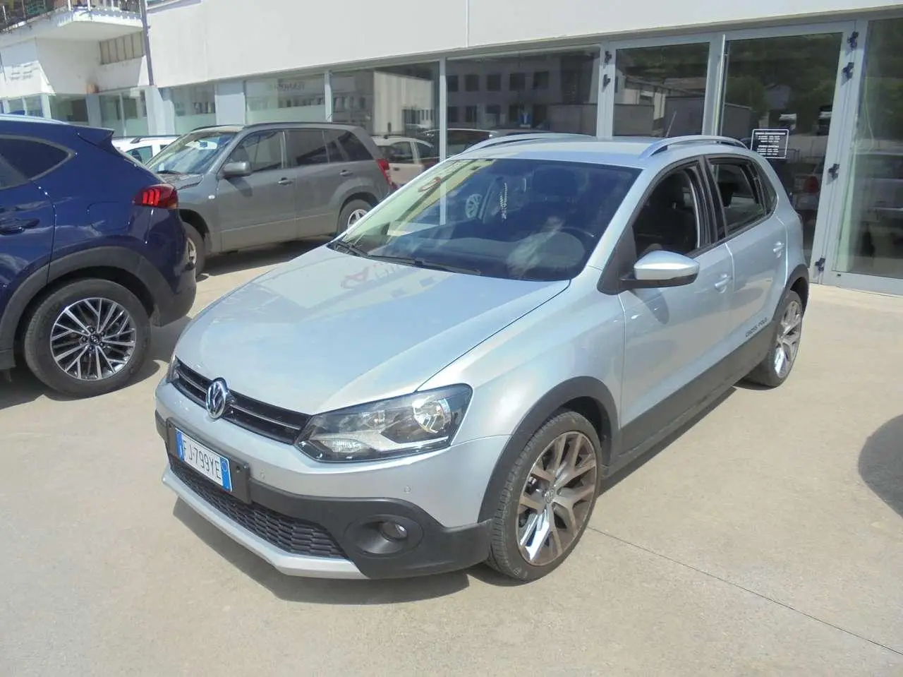 Photo 1 : Volkswagen Polo 2017 Petrol