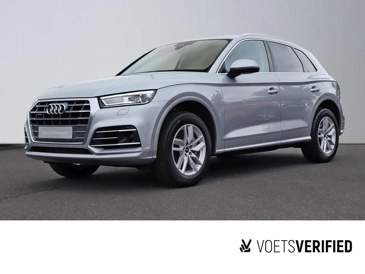 Photo 1 : Audi Q5 2021 Hybride