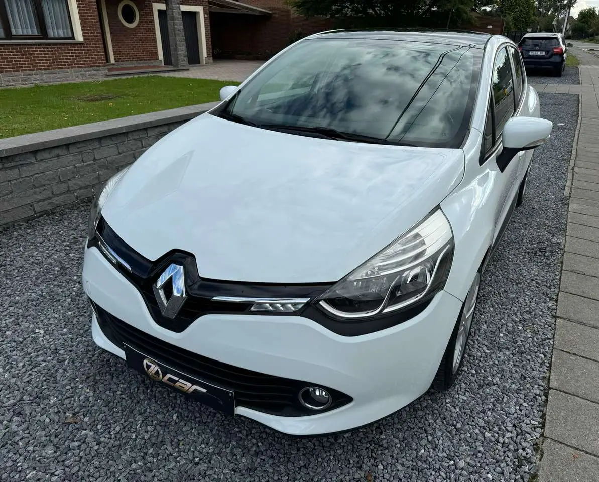 Photo 1 : Renault Clio 2015 Petrol