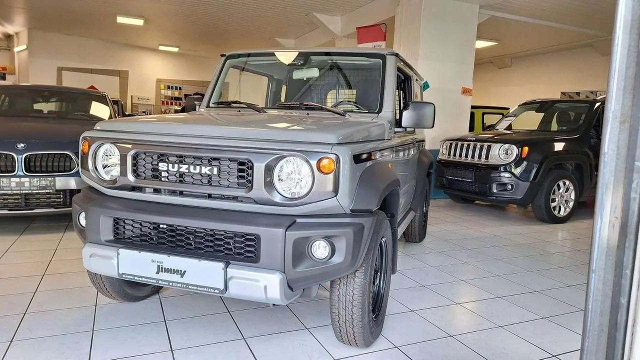 Photo 1 : Suzuki Jimny 2024 Petrol