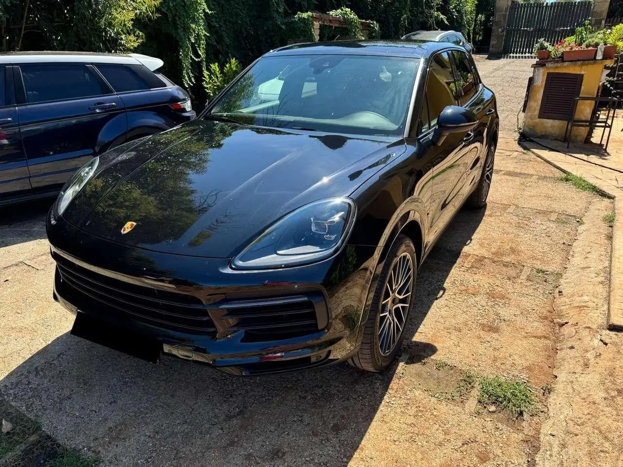 Photo 1 : Porsche Cayenne 2021 Petrol