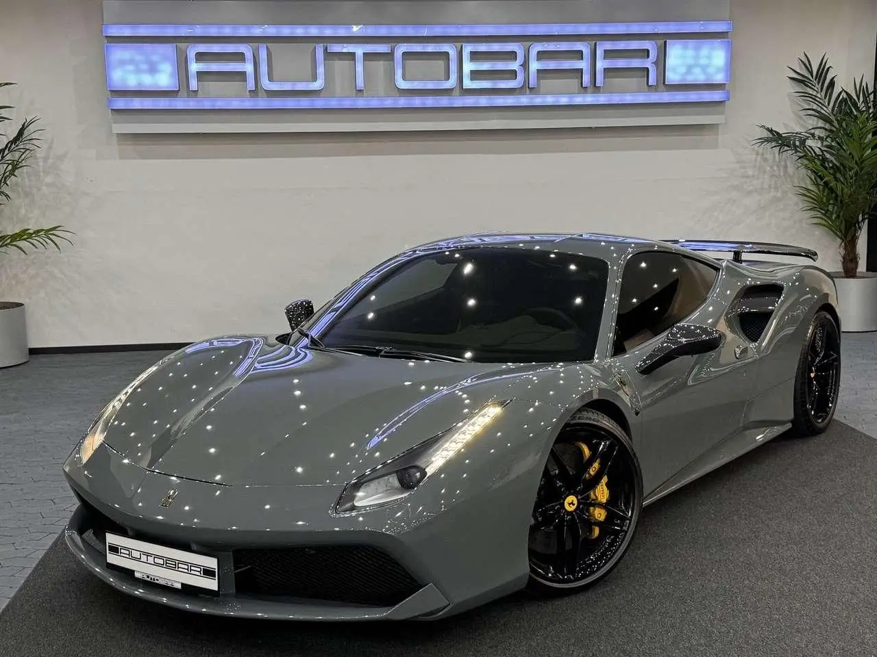 Photo 1 : Ferrari 488 2016 Petrol