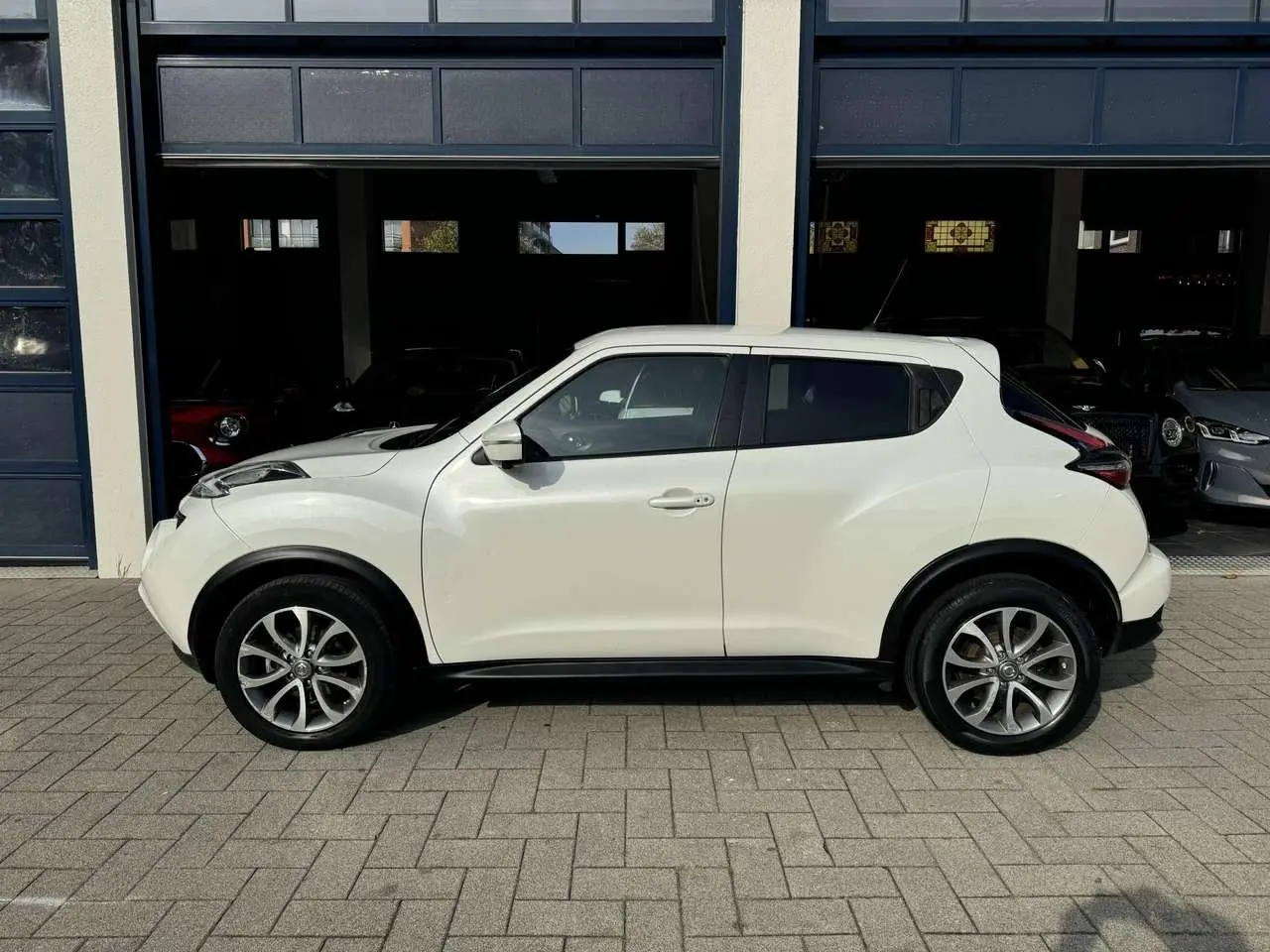 Photo 1 : Nissan Juke 2016 Petrol