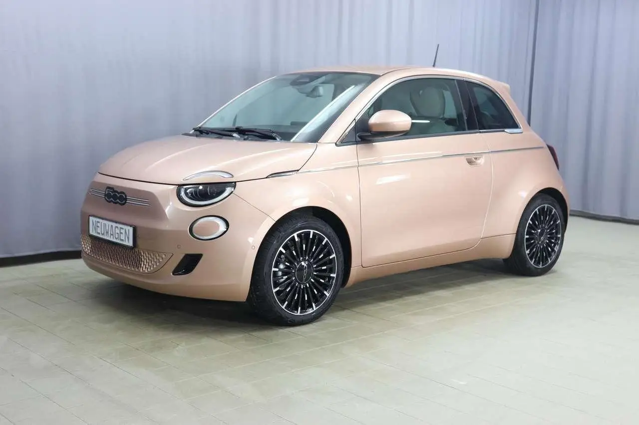 Photo 1 : Fiat 500 2023 Électrique