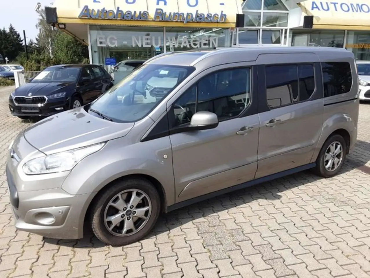 Photo 1 : Ford Grand Tourneo 2017 Autres