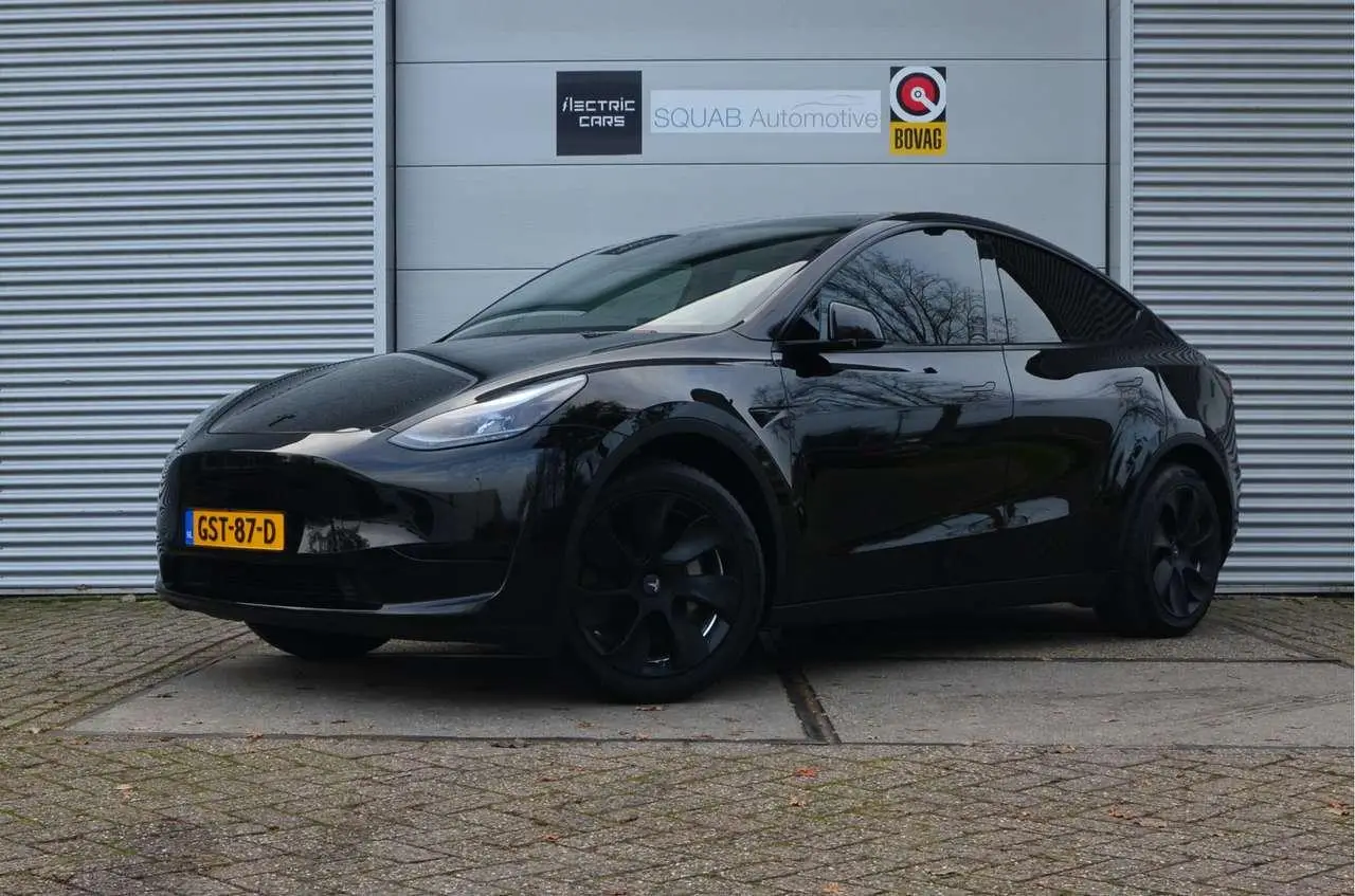 Photo 1 : Tesla Model Y 2023 Electric