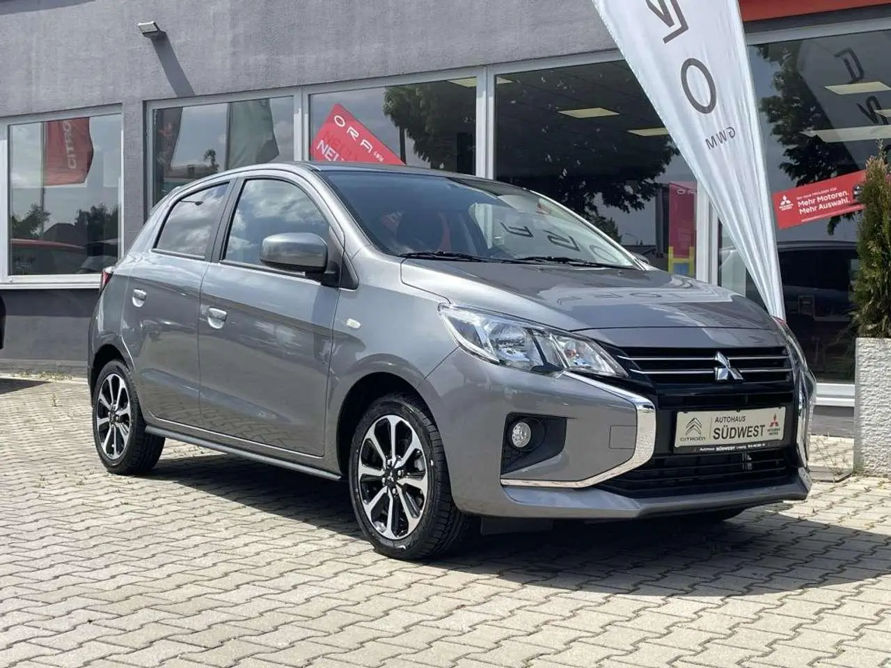 Photo 1 : Mitsubishi Space Star 2023 Petrol