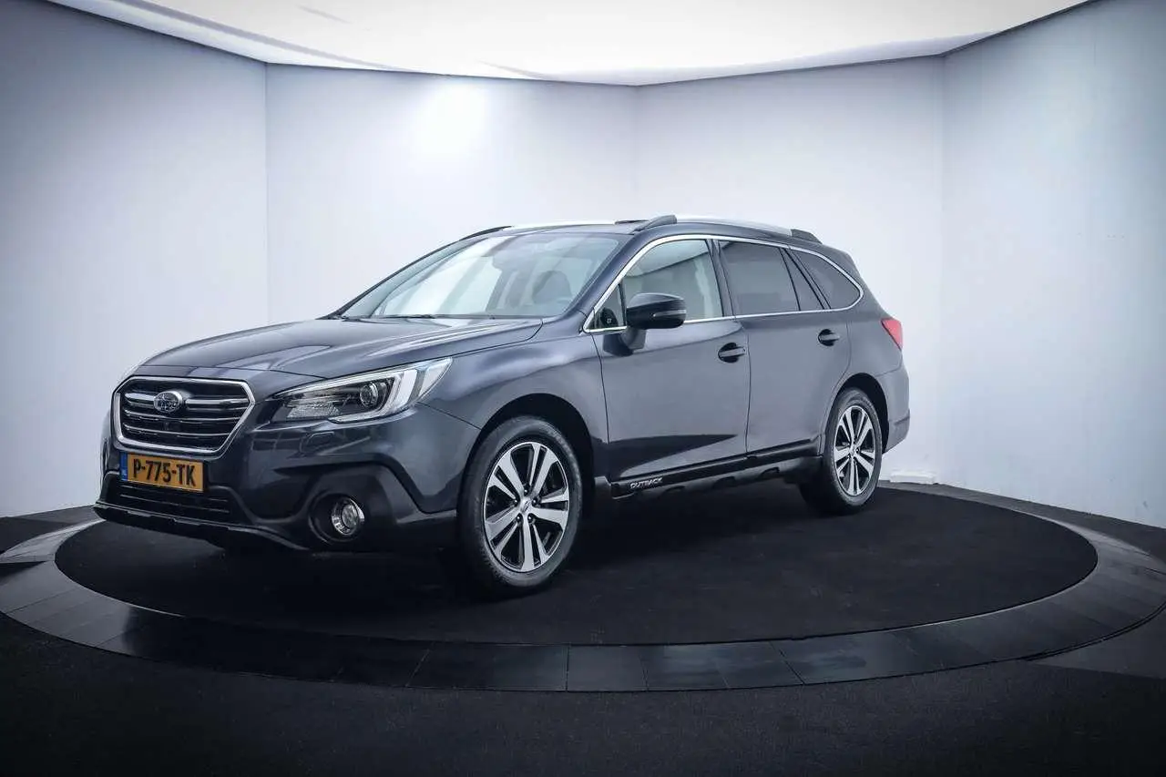 Photo 1 : Subaru Outback 2019 Petrol