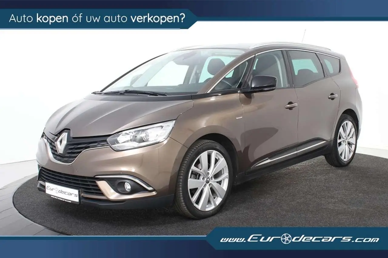 Photo 1 : Renault Grand Scenic 2019 Essence