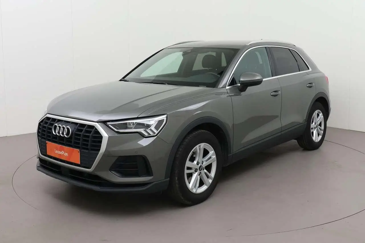 Photo 1 : Audi Q3 2021 Petrol