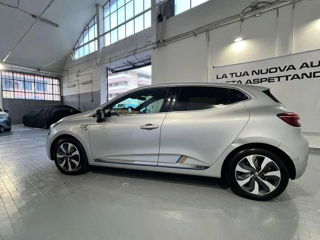 Photo 1 : Renault Clio 2021 Hybride