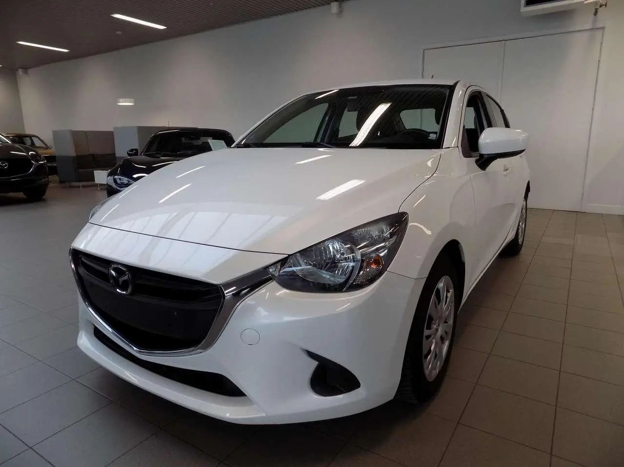 Photo 1 : Mazda 2 2016 Essence