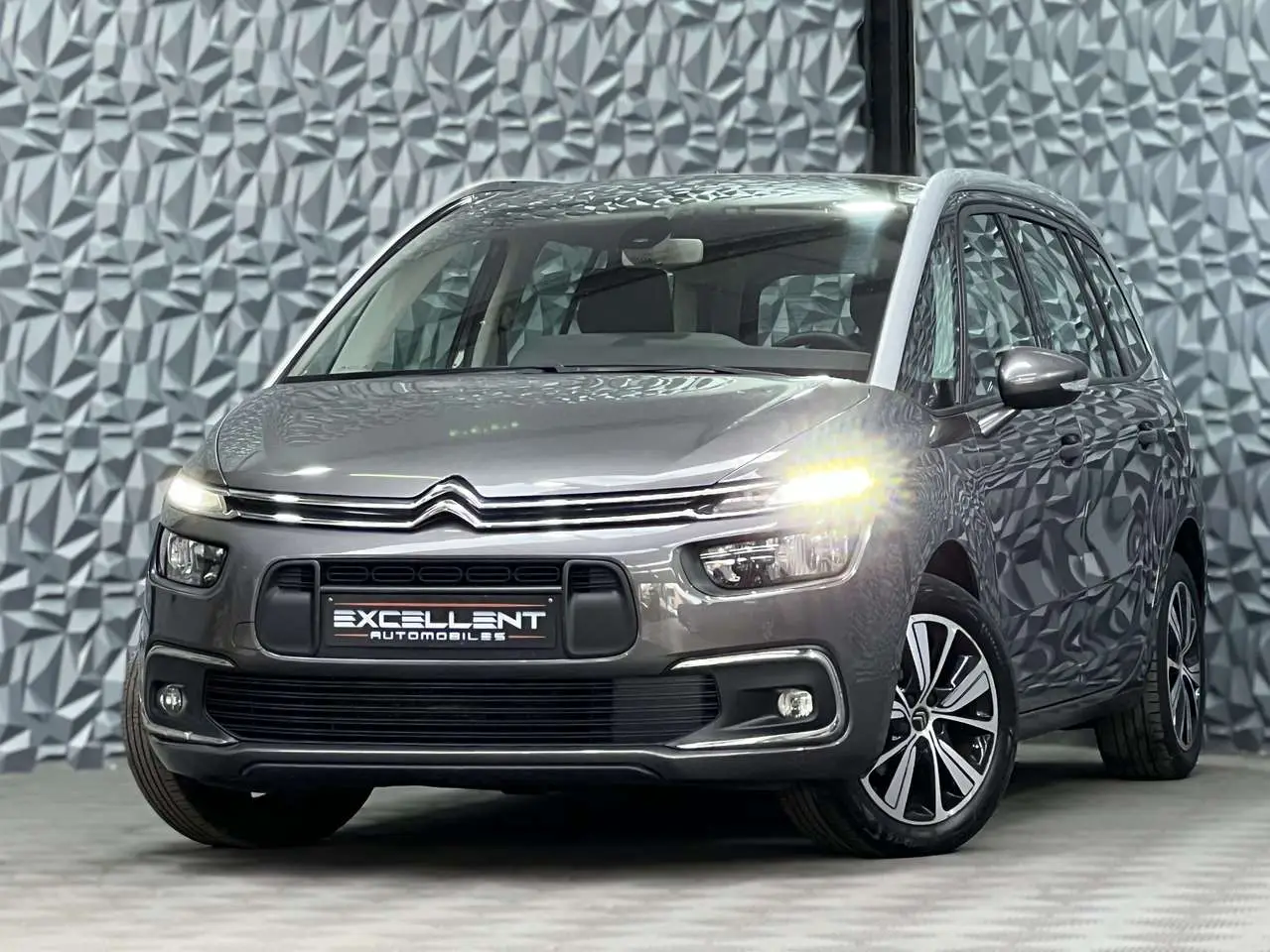 Photo 1 : Citroen C4 2018 Diesel