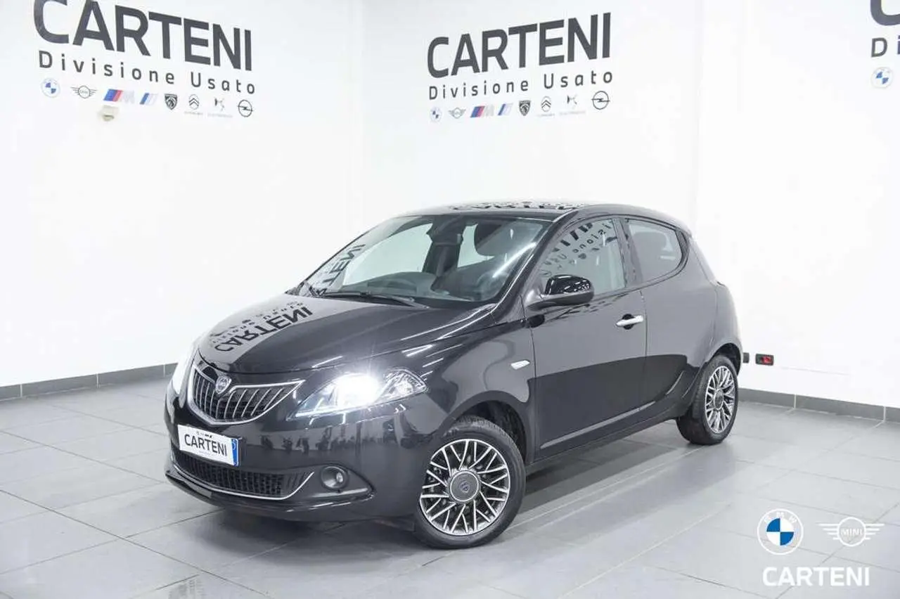 Photo 1 : Lancia Ypsilon 2023 Hybride