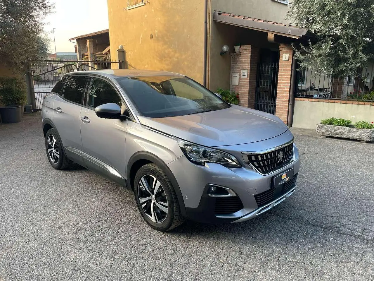 Photo 1 : Peugeot 3008 2020 Essence