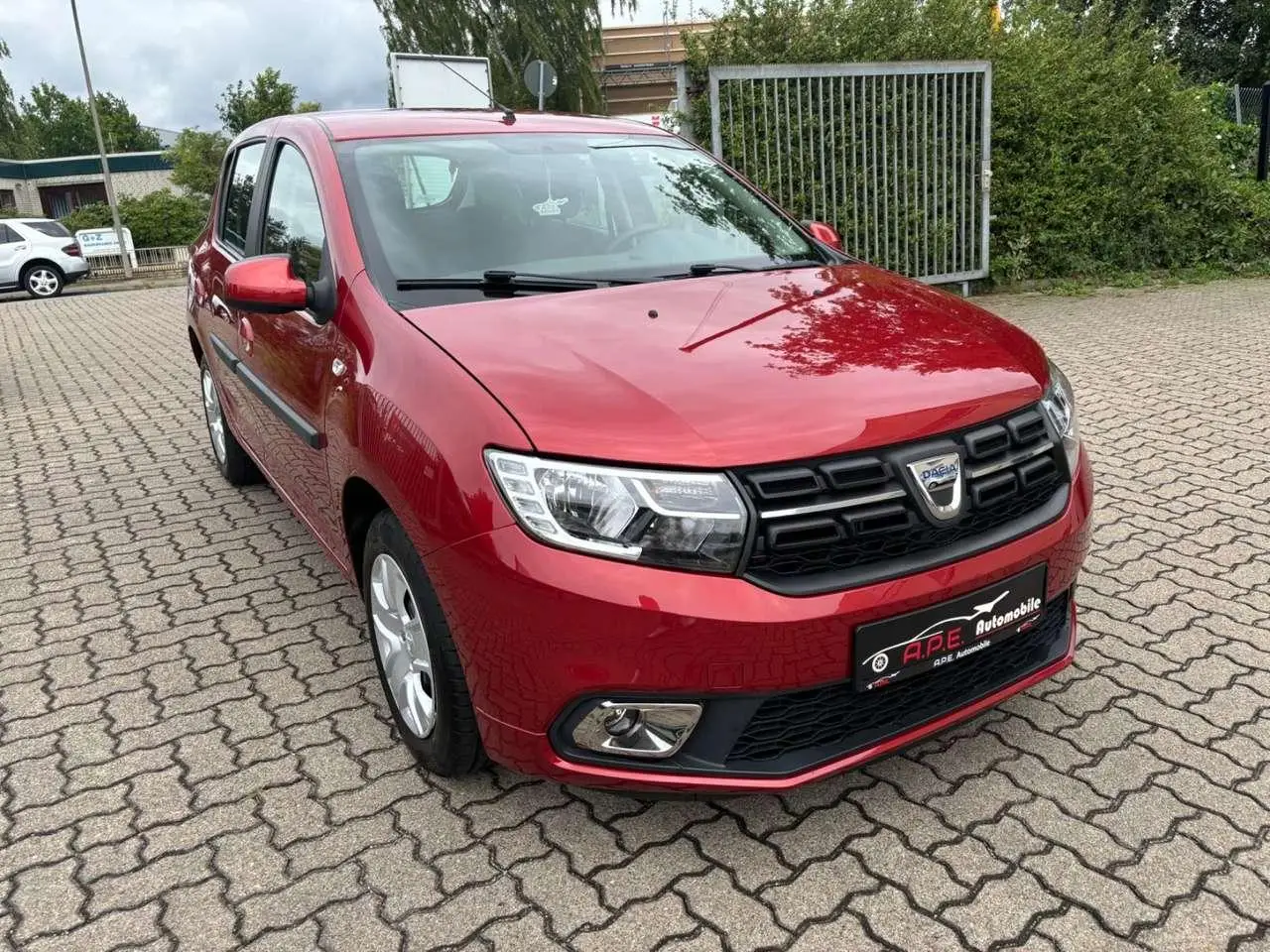 Photo 1 : Dacia Sandero 2018 Petrol