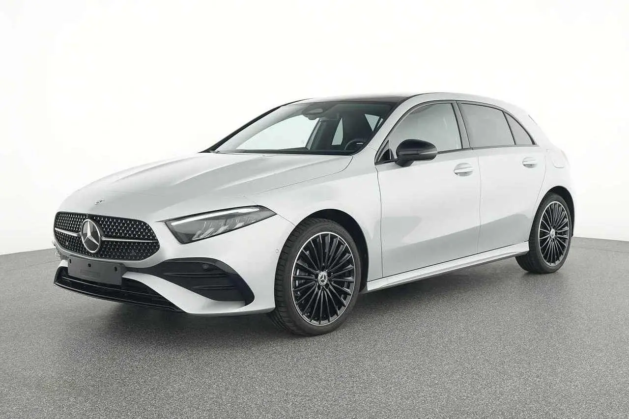 Photo 1 : Mercedes-benz Classe A 2023 Hybrid