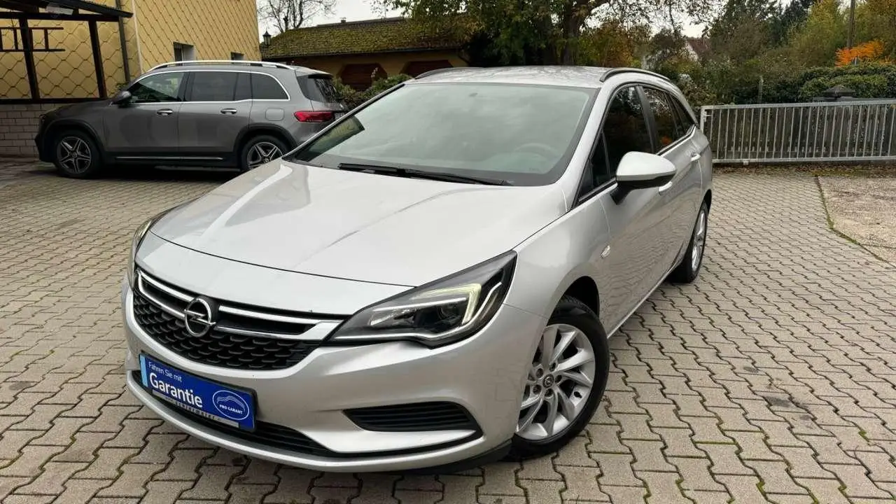 Photo 1 : Opel Astra 2018 Diesel