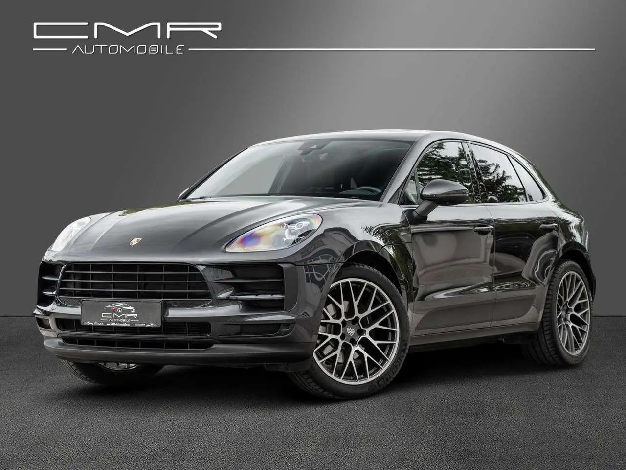 Photo 1 : Porsche Macan 2021 Essence