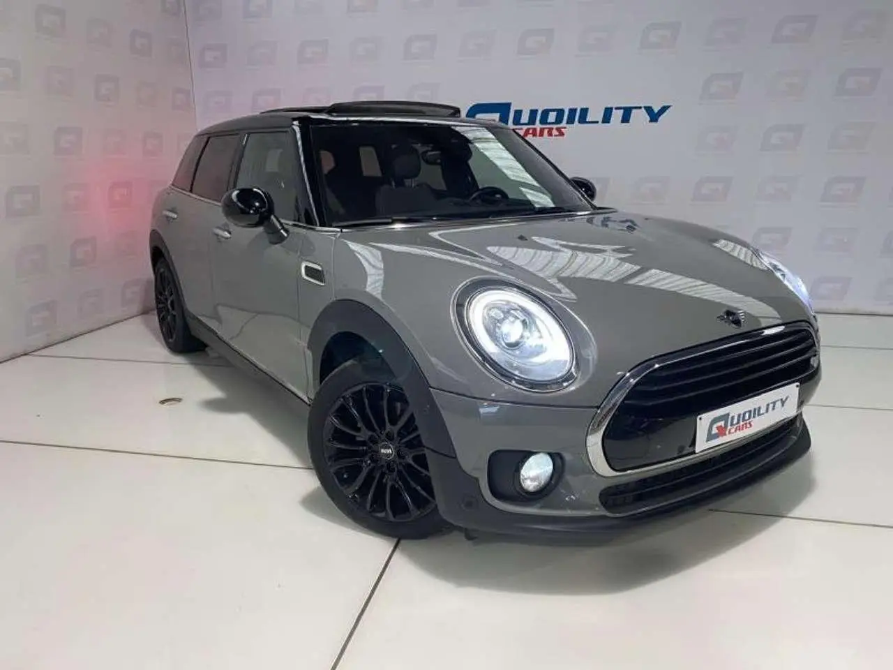 Photo 1 : Mini Cooper 2019 Diesel