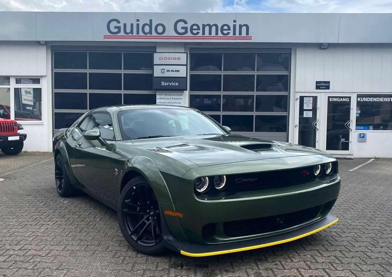 Photo 1 : Dodge Challenger 2024 Petrol