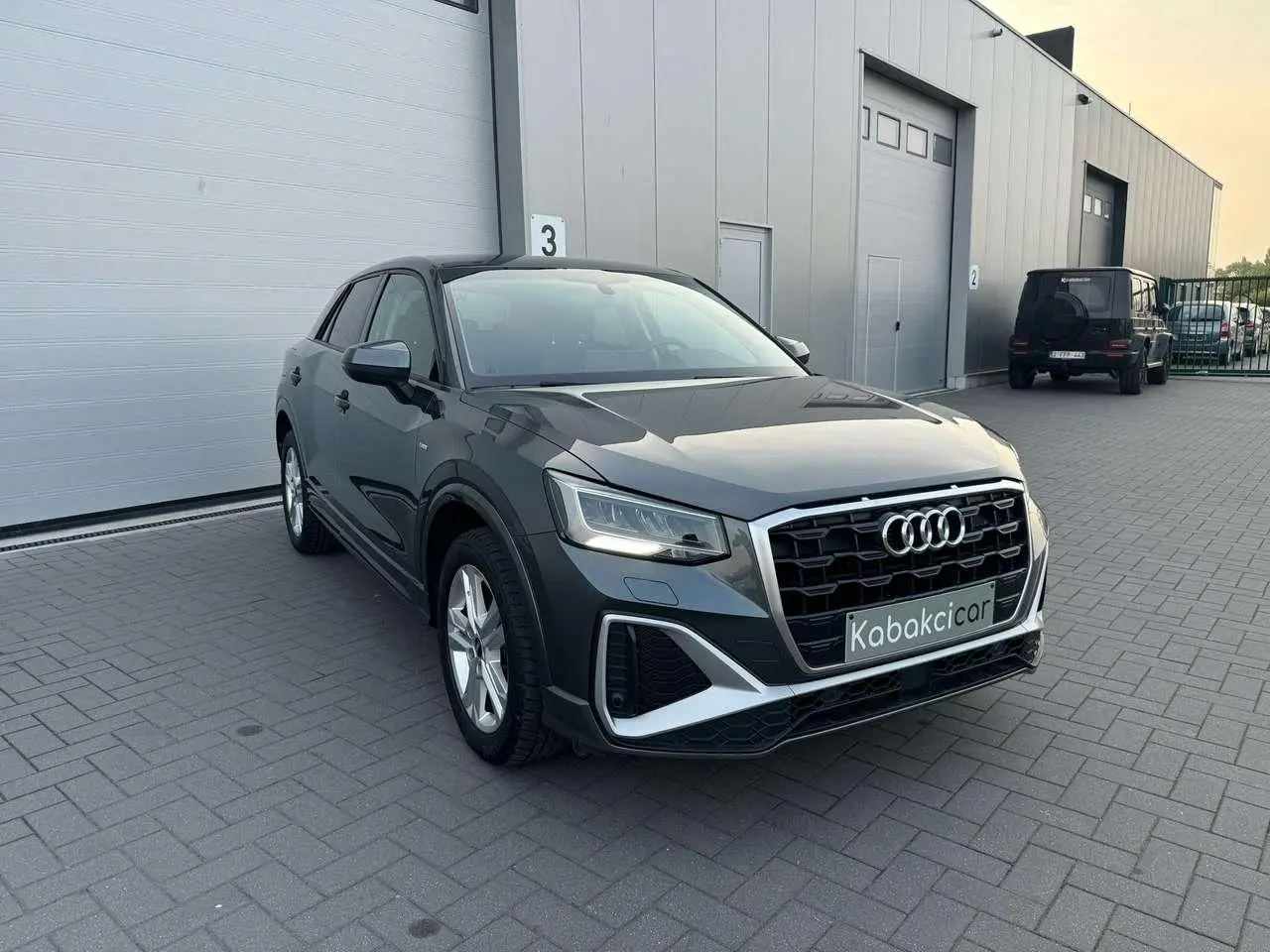 Photo 1 : Audi Q2 2021 Petrol