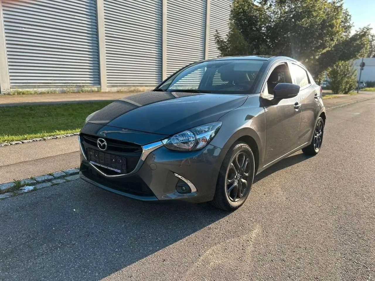 Photo 1 : Mazda 2 2018 Essence