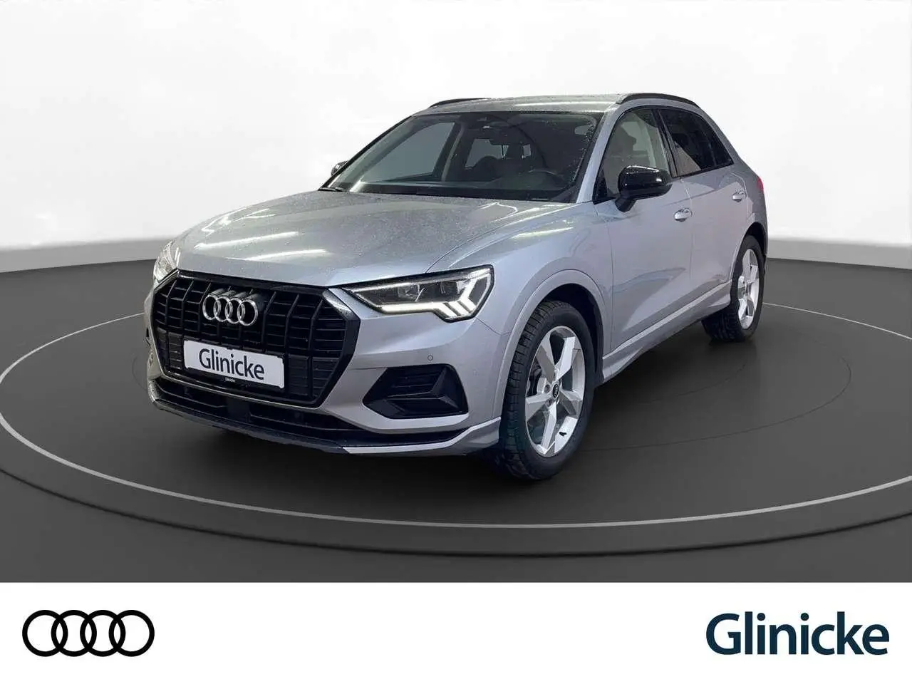 Photo 1 : Audi Q3 2020 Petrol