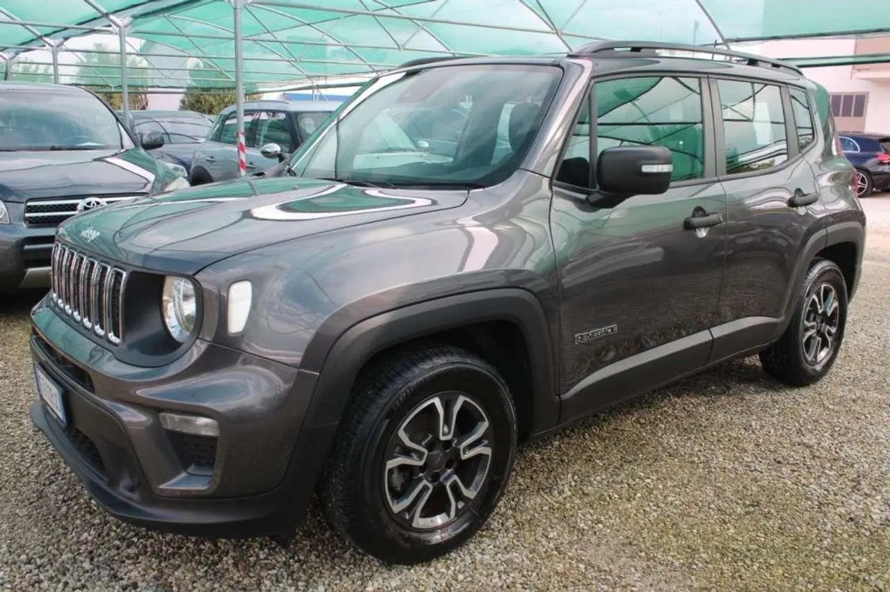 Photo 1 : Jeep Renegade 2019 Petrol