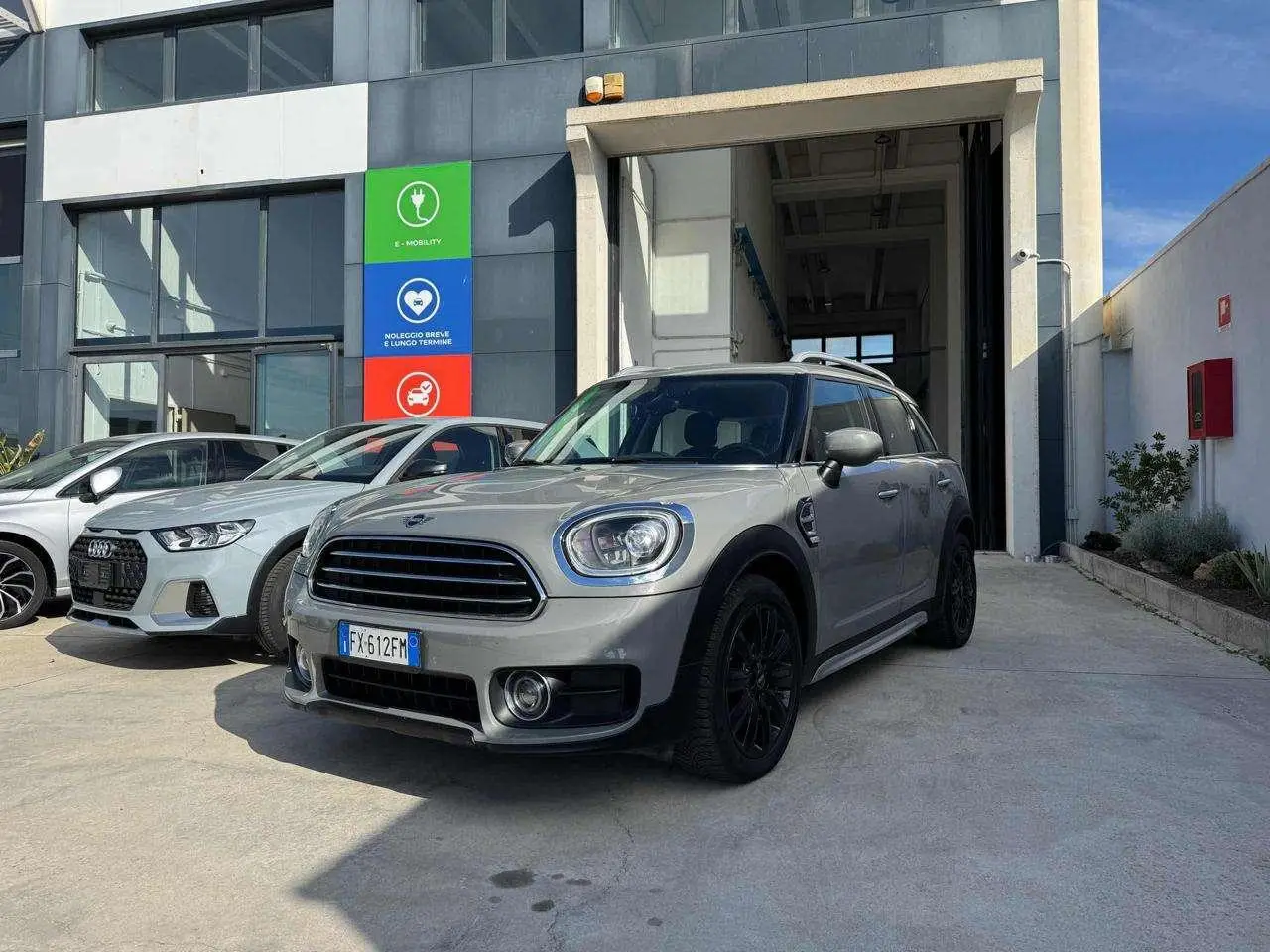 Photo 1 : Mini One 2019 Petrol