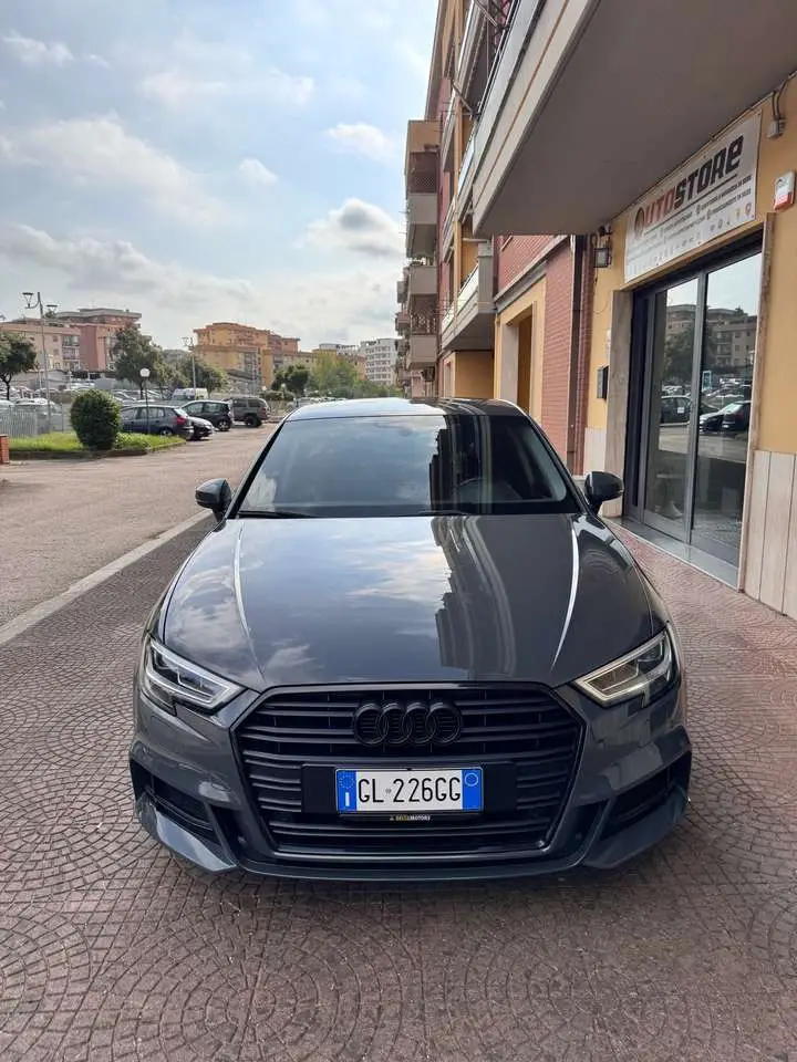 Photo 1 : Audi A3 2019 Diesel