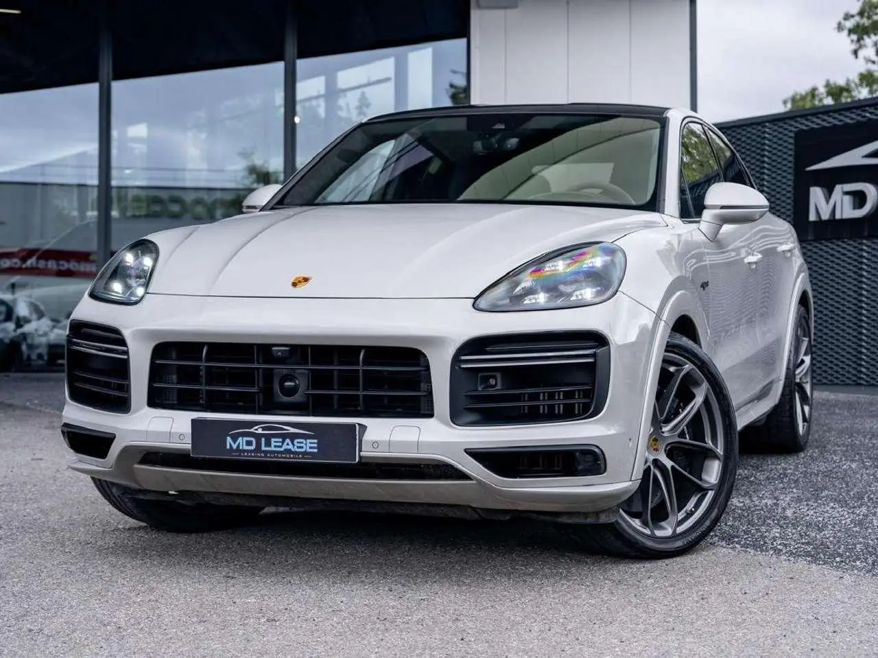 Photo 1 : Porsche Cayenne 2021 Others