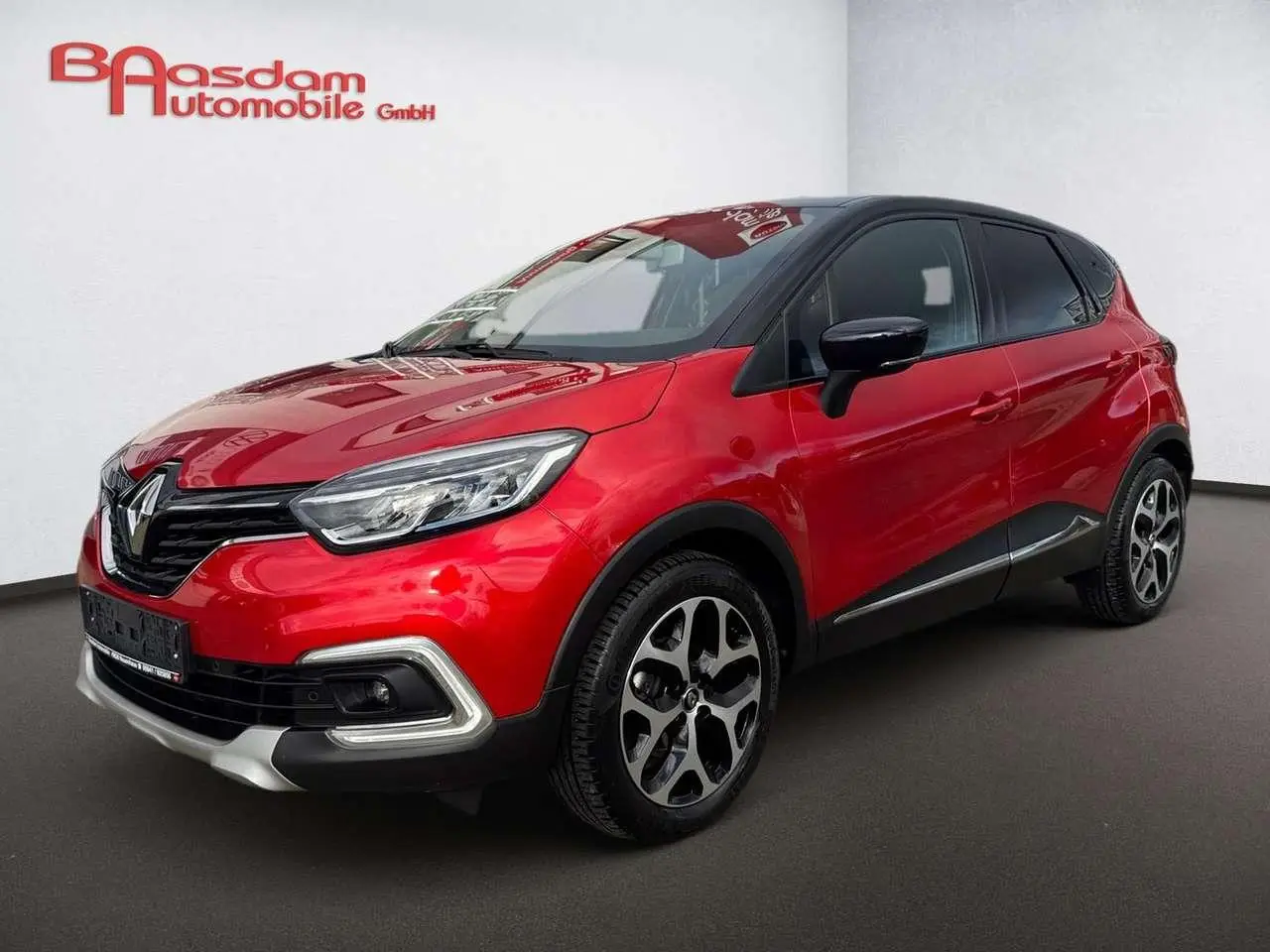 Photo 1 : Renault Captur 2019 Essence