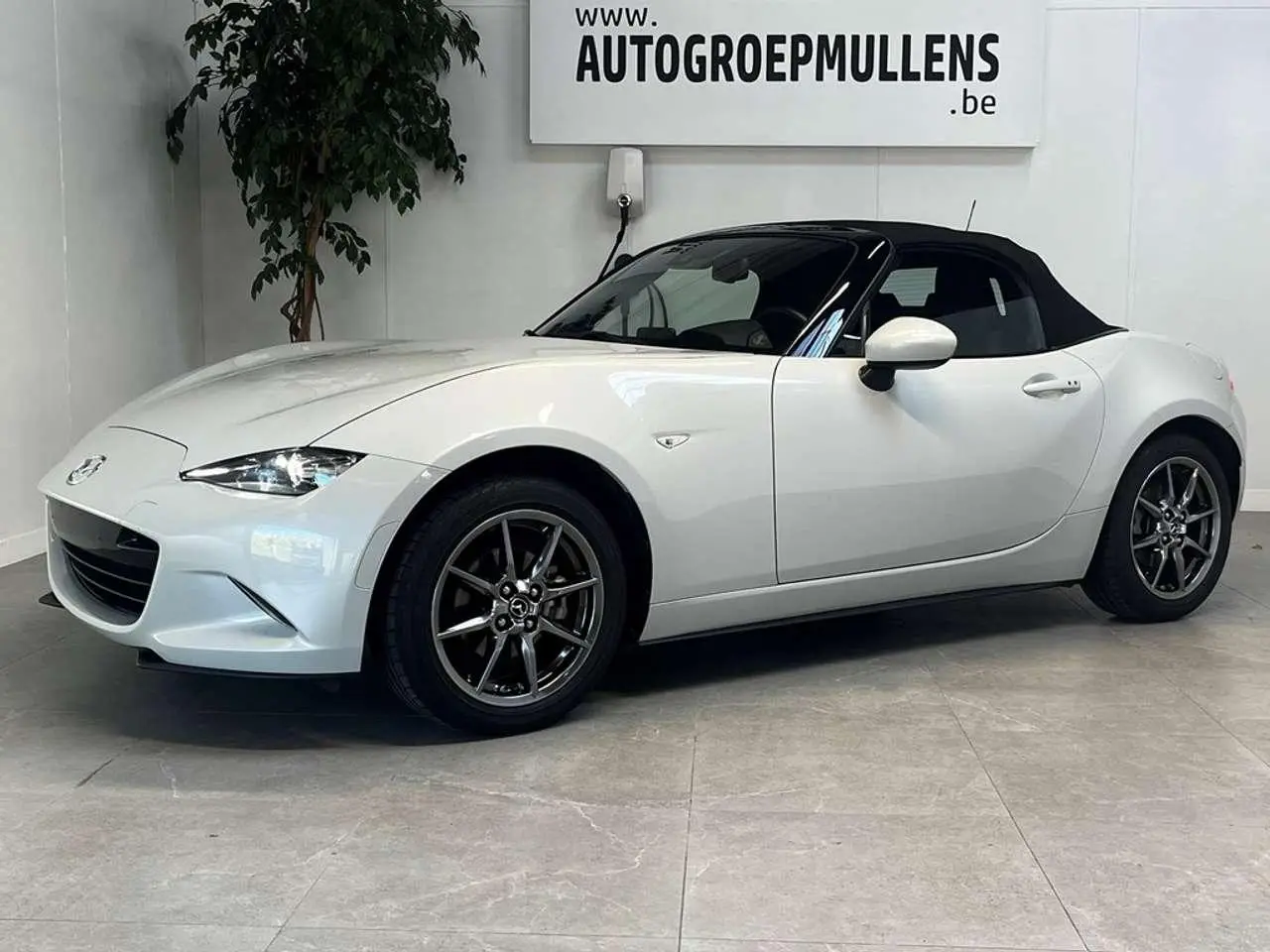 Photo 1 : Mazda Mx-5 2018 Essence