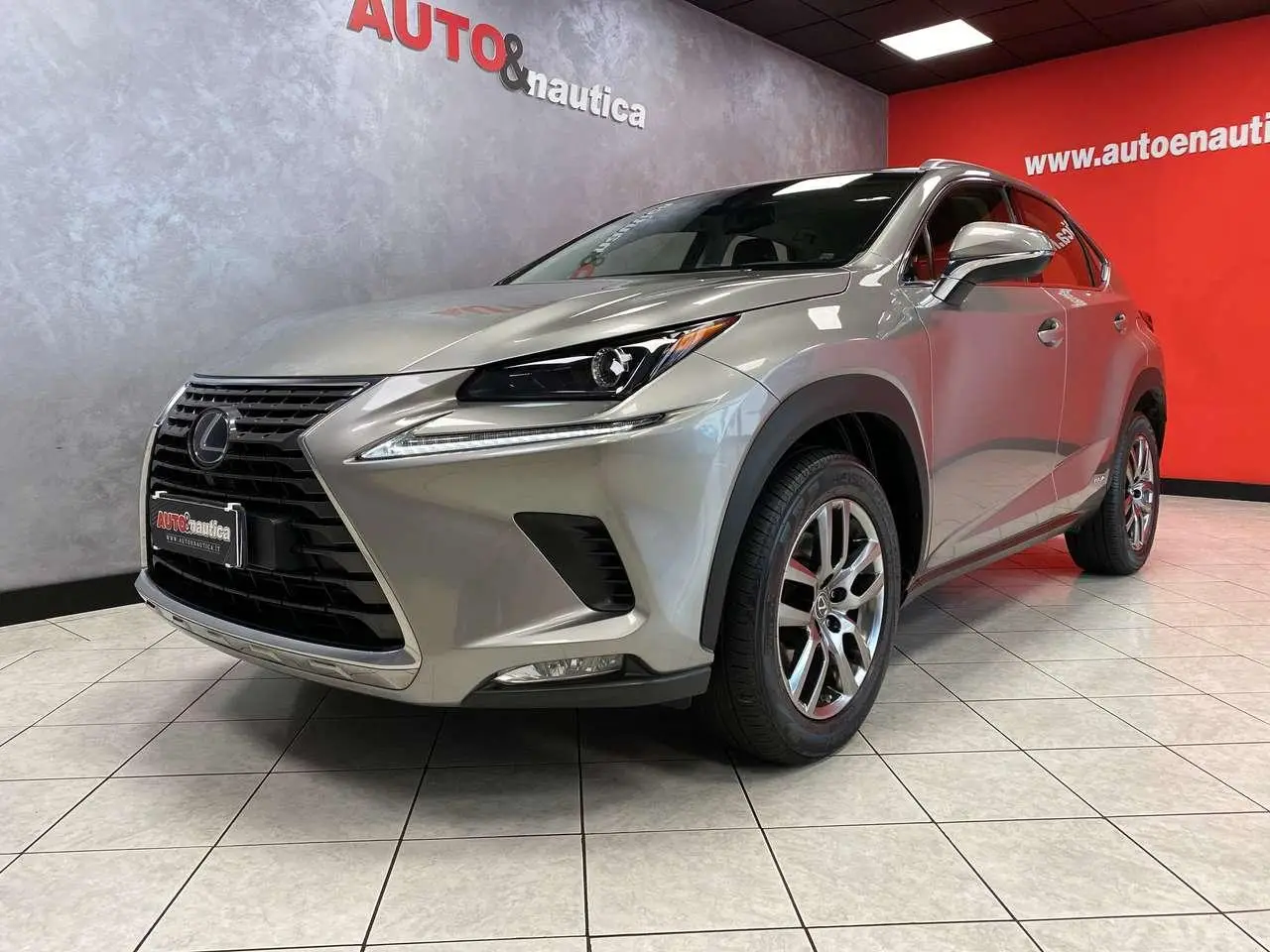 Photo 1 : Lexus Nx 2018 Hybrid