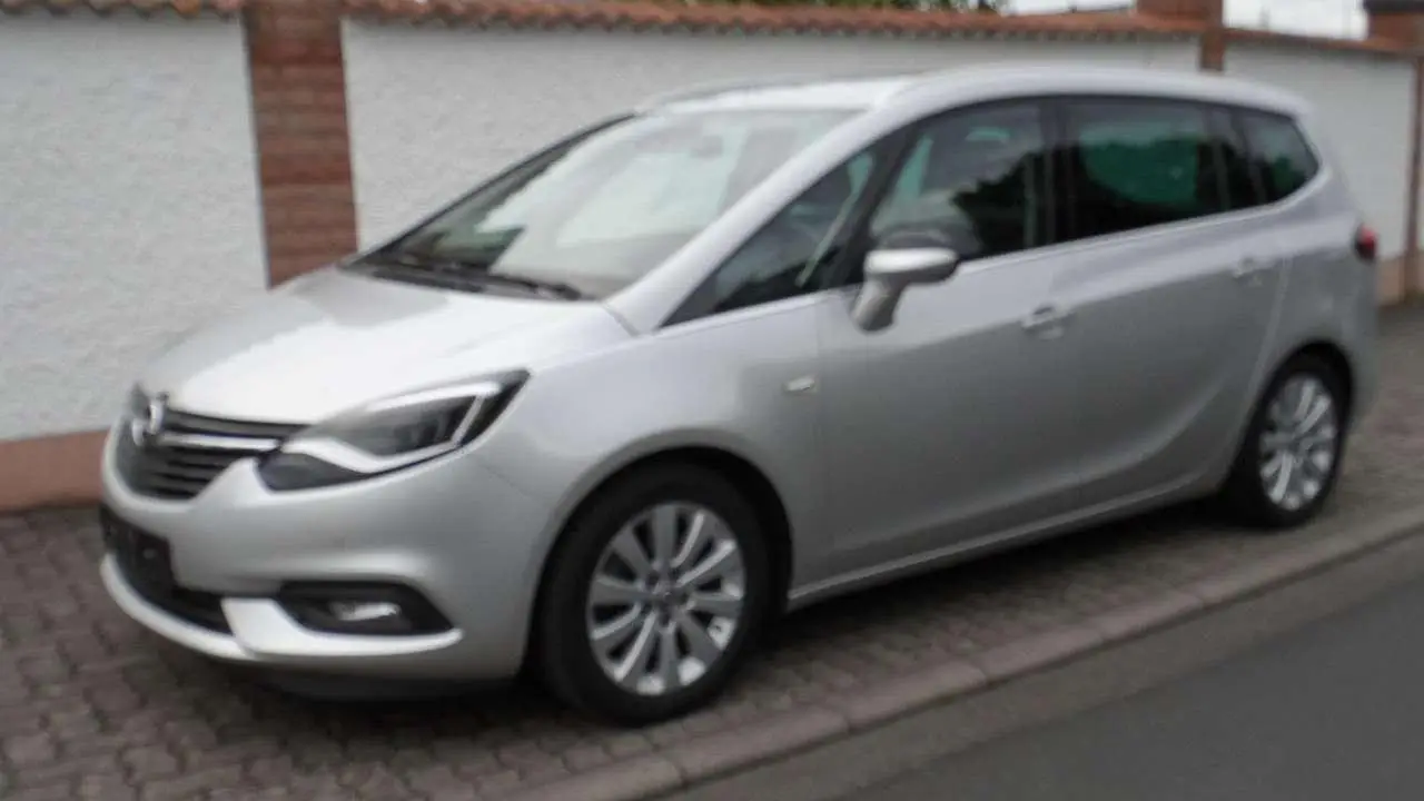 Photo 1 : Opel Zafira 2019 Diesel