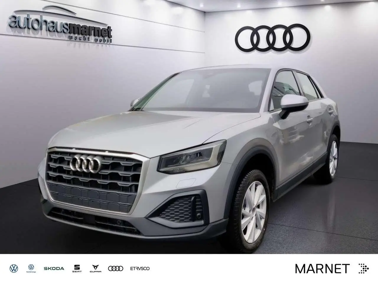 Photo 1 : Audi Q2 2024 Petrol