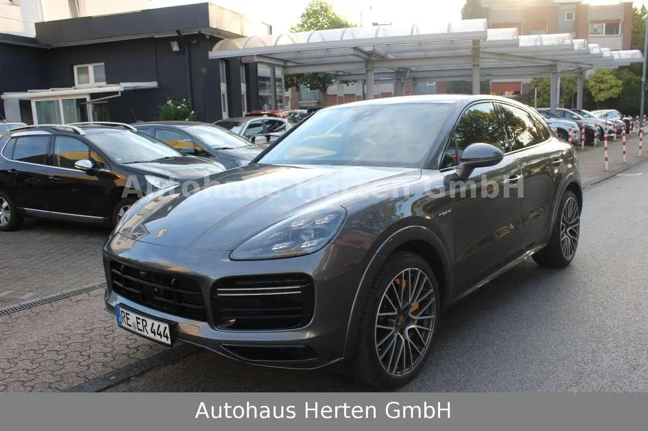 Photo 1 : Porsche Cayenne 2020 Hybrid