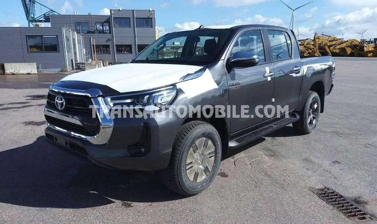 Photo 1 : Toyota Hilux 2024 Diesel