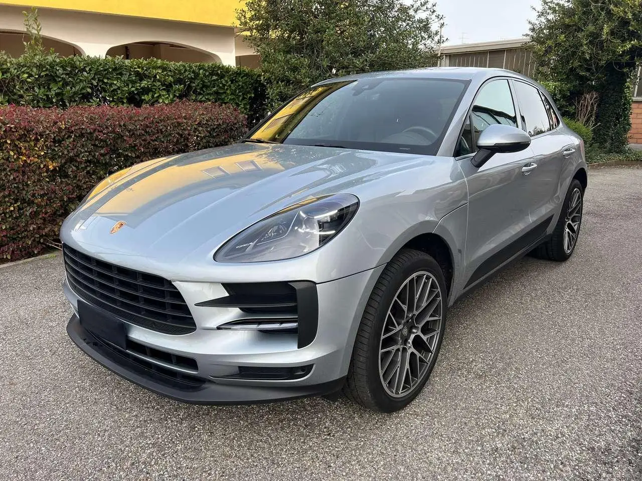 Photo 1 : Porsche Macan 2019 Essence