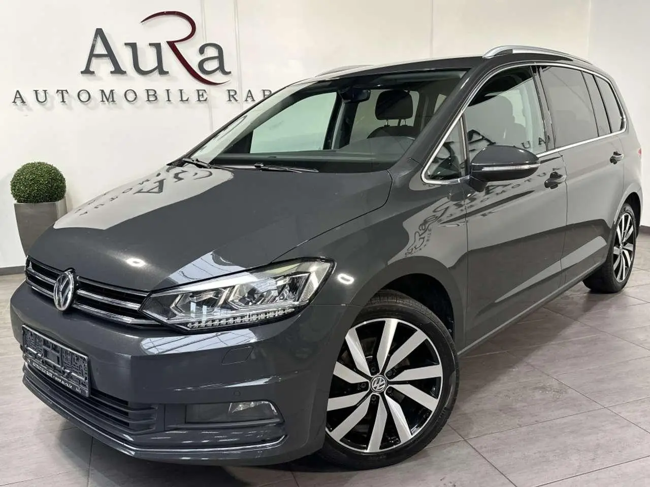 Photo 1 : Volkswagen Touran 2019 Essence