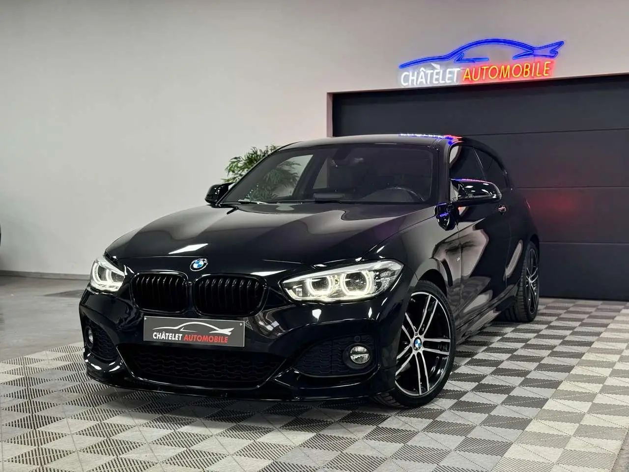 Photo 1 : Bmw Serie 1 2018 Petrol