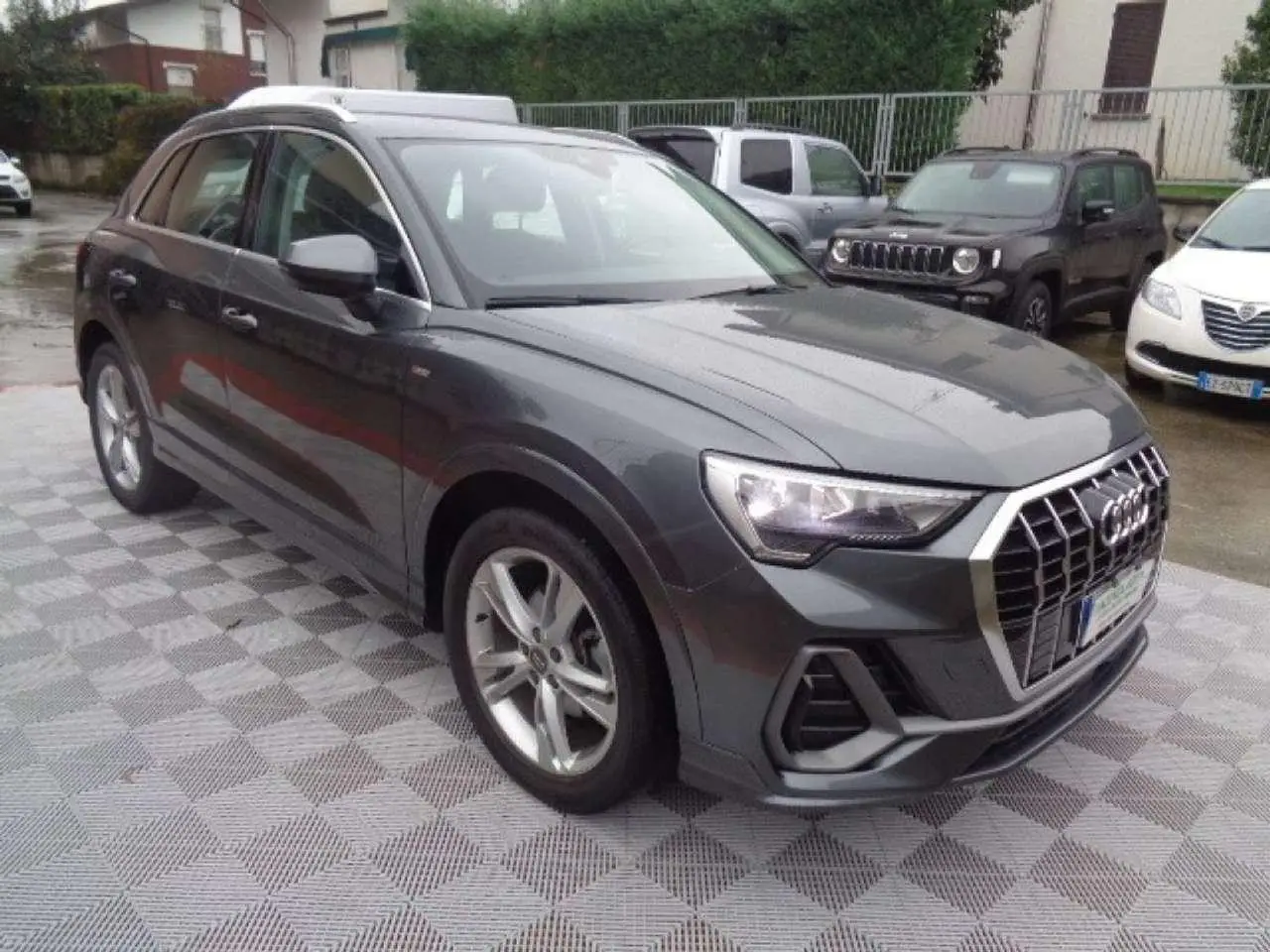 Photo 1 : Audi Q3 2019 Petrol