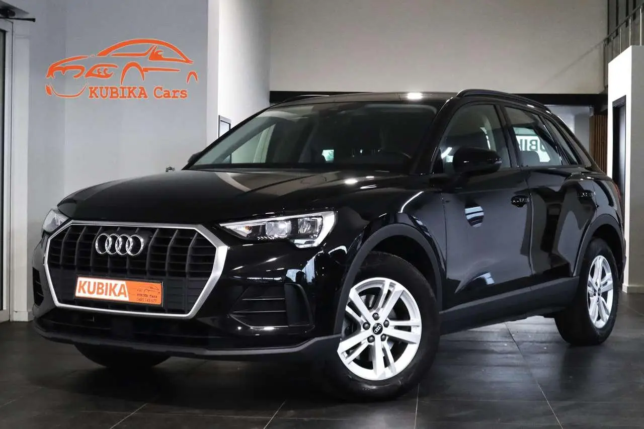 Photo 1 : Audi Q3 2021 Petrol